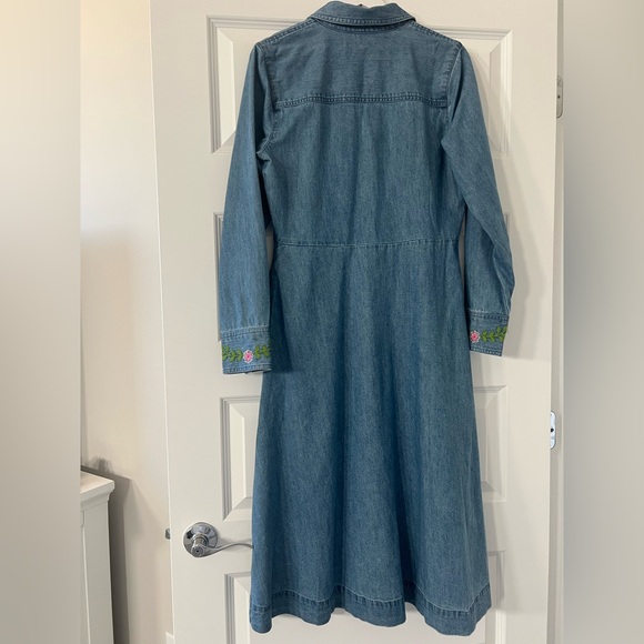 DRAPER JAMES | NWOT Cecilia Embroidered Denim Shirtdress 🌸 - Picture 4 of 10